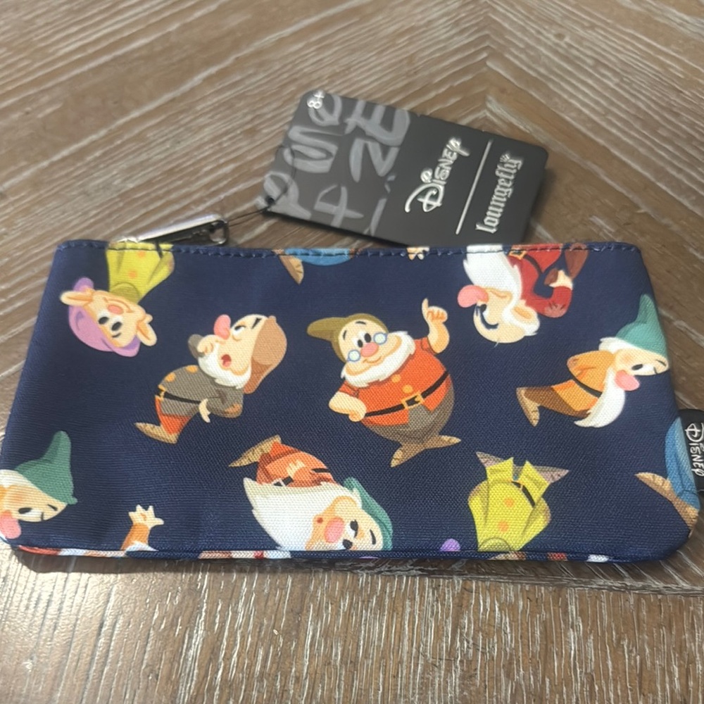 Loungefly Disney Seven Dwarfs Clutch - Navy